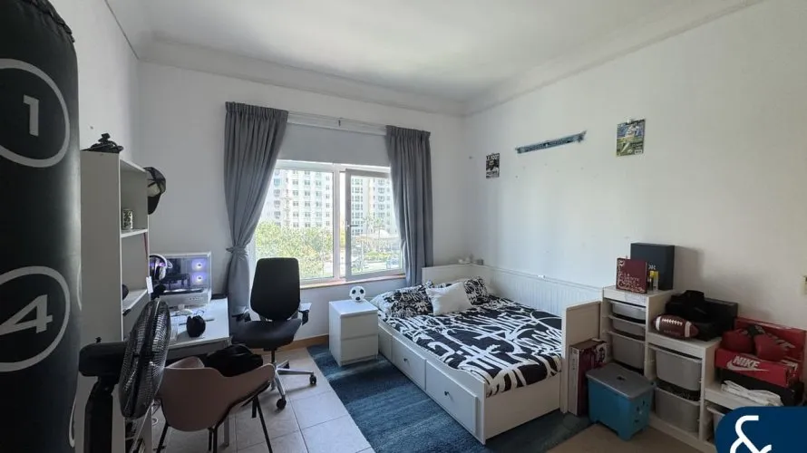 Apartamento de 3 dormitorios en Shoreline Apartments, UAE No. 1364 № 9