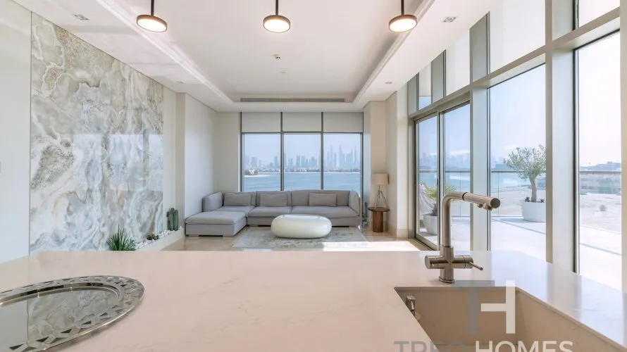 Apartamento de 2 dormitorios en Palm Jumeirah, UAE No. 472 № 1