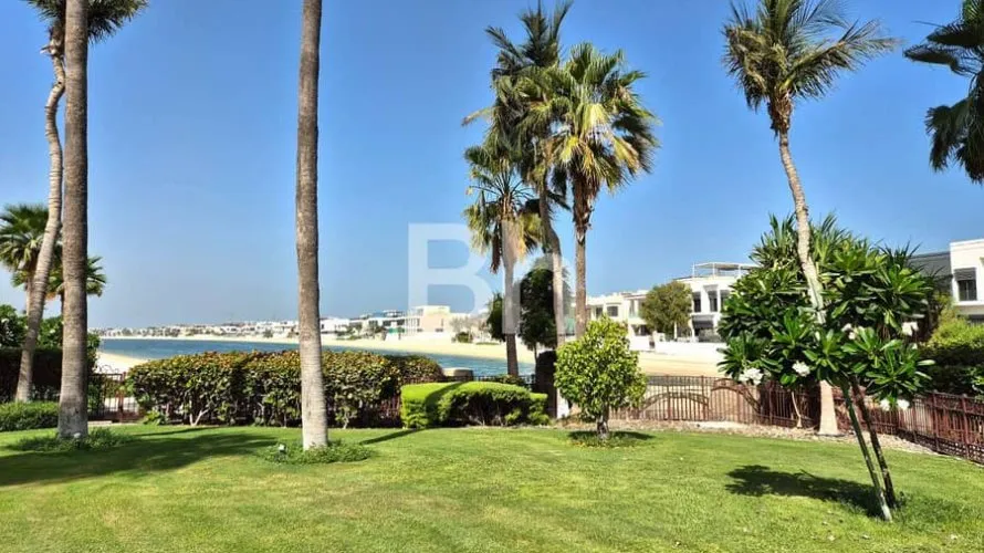 Villa de 4 dormitorios en Palm Jumeirah, UAE No. 777 № 3