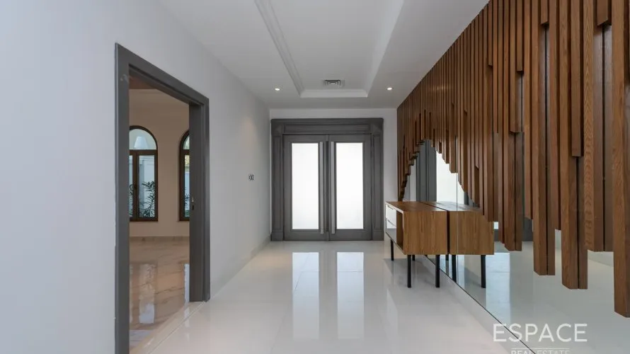 Villa de 4 dormitorios en Palm Jumeirah, UAE No. 878 № 2