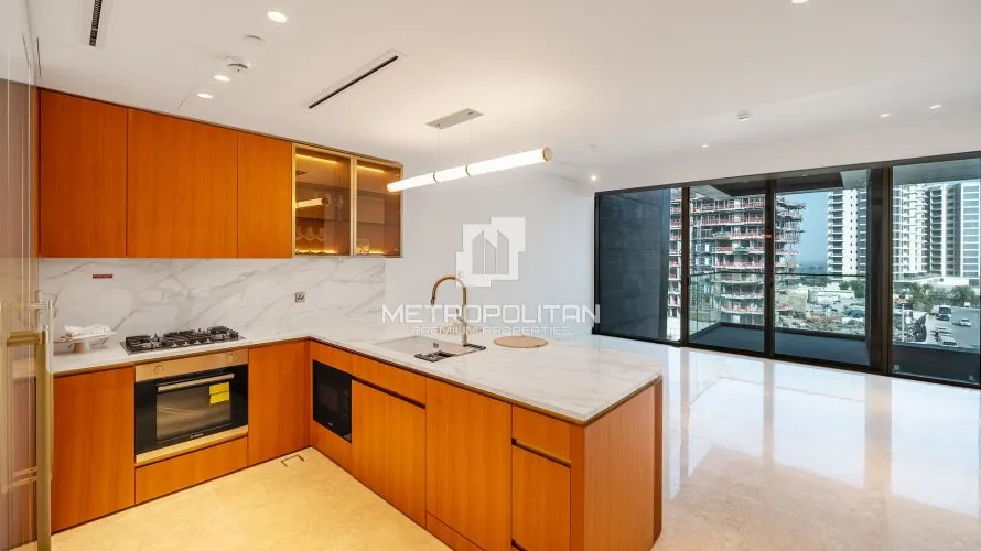 Apartamento de 2 dormitorios en Palm Jumeirah, UAE No. 386 № 2