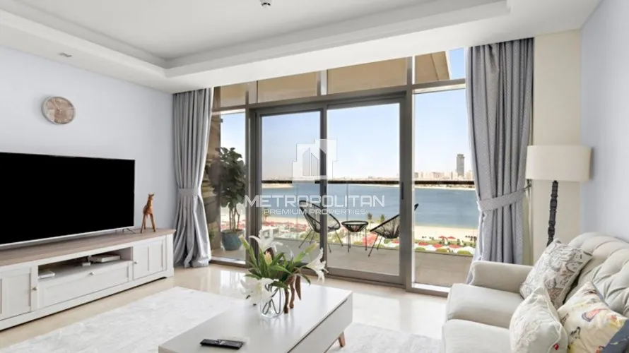 Apartamento de 3 dormitorios en Palm Jumeirah, UAE No. 451