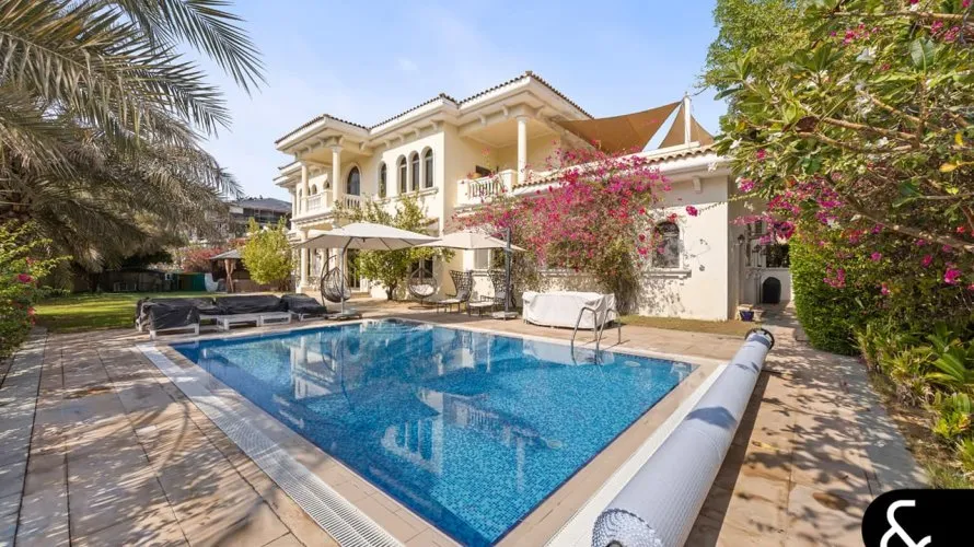 Villa de 6 dormitorios en Signature Villas, UAE No. 1052 № 4