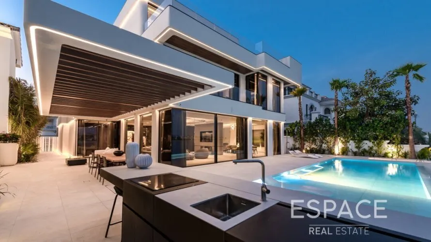 Villa de 6 dormitorios en Palm Jumeirah, UAE No. 885