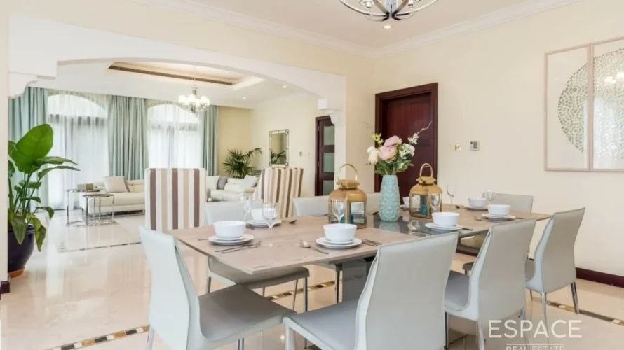 Villa de 4 dormitorios en Palm Jumeirah, UAE No. 868 № 1