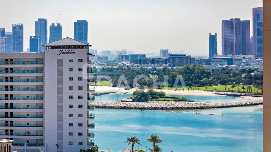Ático de 4 dormitorios en Shoreline Apartments, UAE No. 1554 № 1