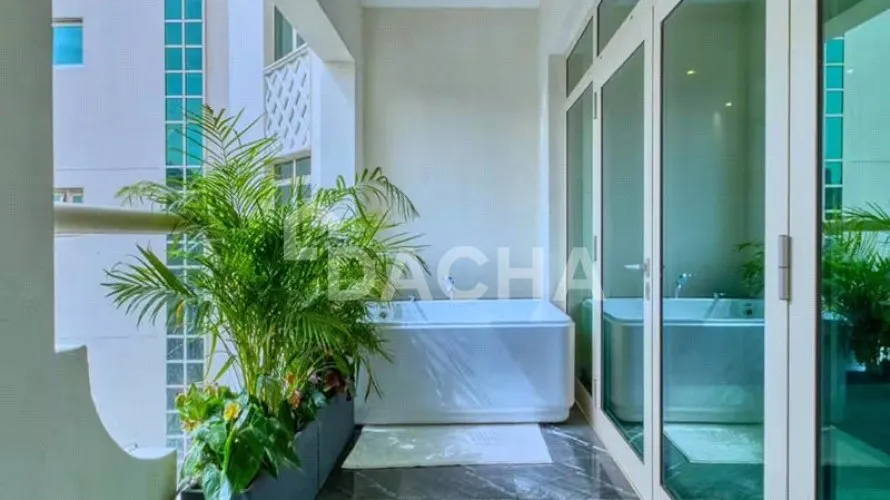 Apartamento de 2 dormitorios en Shoreline Apartments, UAE No. 1655 № 3