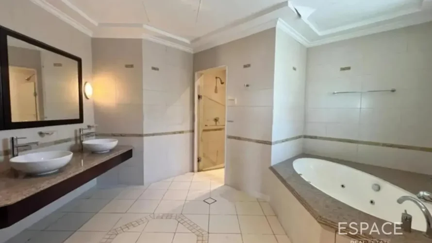 Villa de 4 dormitorios en Palm Jumeirah, UAE No. 2045 № 3