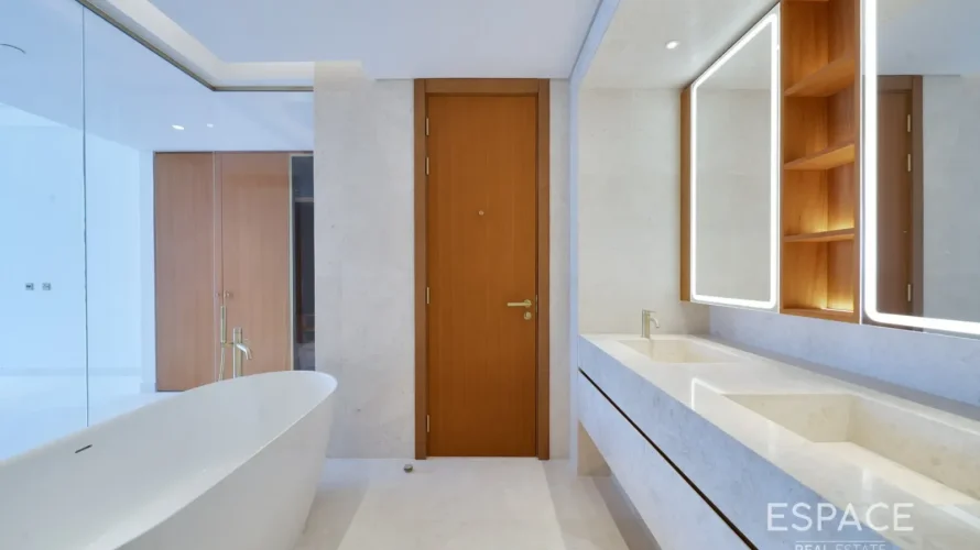 Apartamento de 2 dormitorios en Palm Jumeirah, UAE No. 2030 № 8