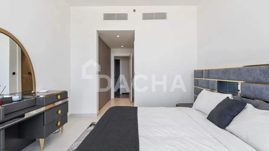 Apartamento de 4 dormitorios en The Crescent, UAE No. 1764 № 13