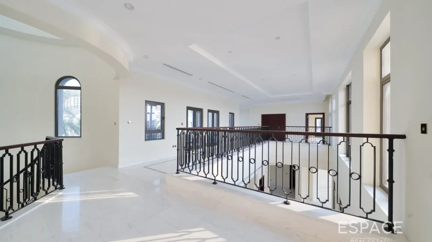 Villa de 6 dormitorios en Palm Jumeirah, UAE No. 2043 № 14