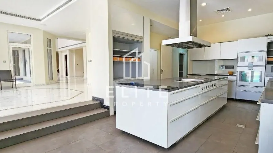Villa de 6 dormitorios en Palm Jumeirah, UAE No. 1997 № 5