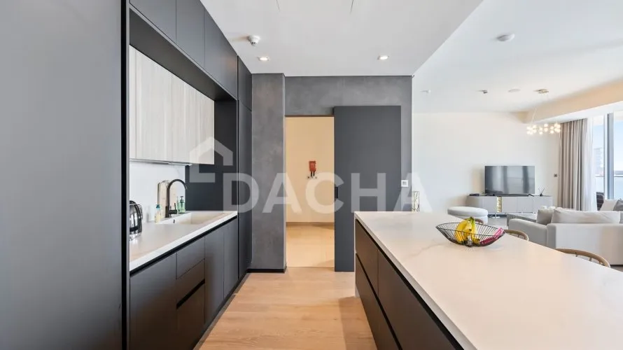 Apartamento de 4 dormitorios en The Crescent, UAE No. 1764 № 18
