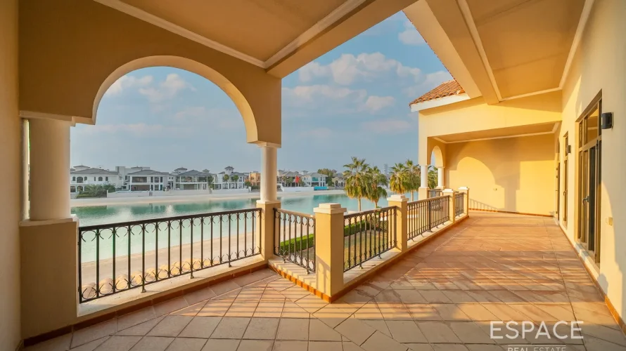 Villa de 6 dormitorios en Palm Jumeirah, UAE No. 2043 № 12