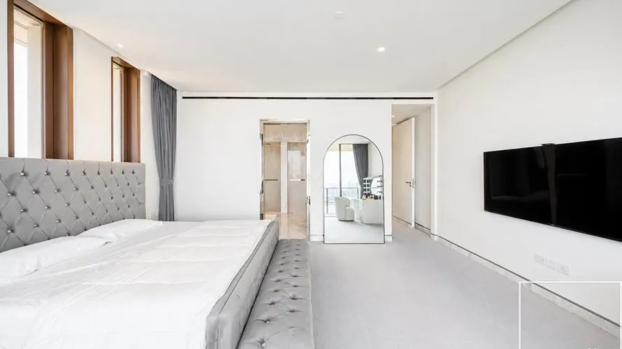 Apartamento de 2 dormitorios en The Crescent, UAE No. 2313 № 9