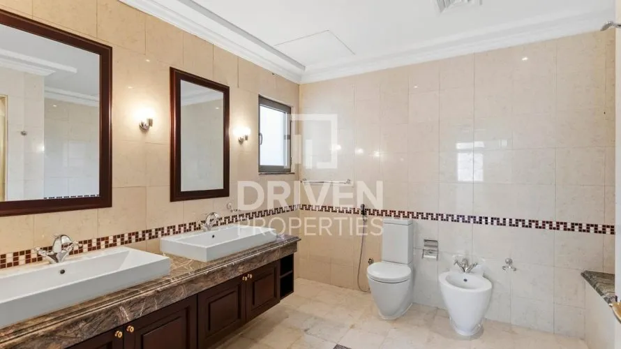 Villa de 6 dormitorios en Signature Villas, UAE No. 2119 № 16