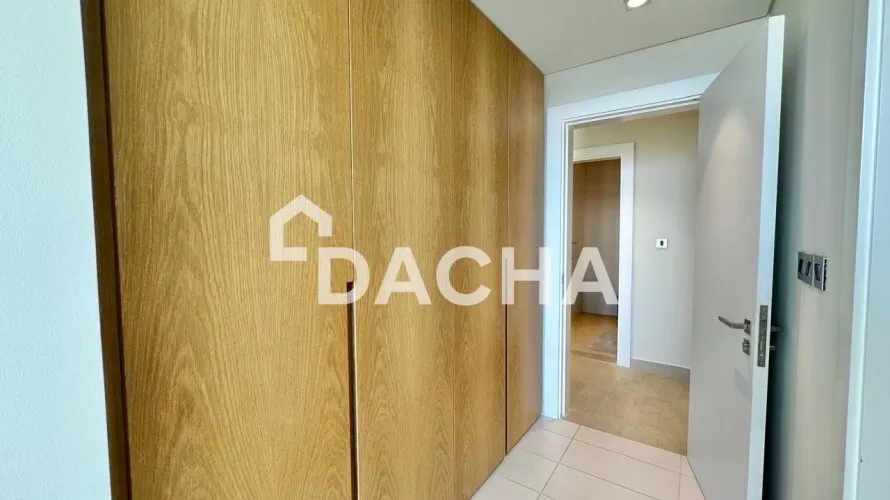 Apartamento de 2 dormitorios en The Crescent, UAE No. 2292 № 9