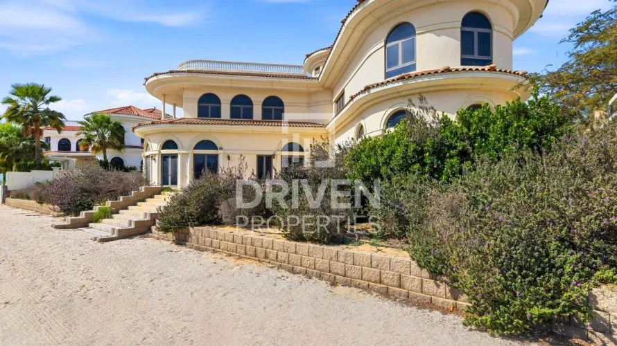 Villa de 6 dormitorios en Signature Villas, UAE No. 2119 № 1