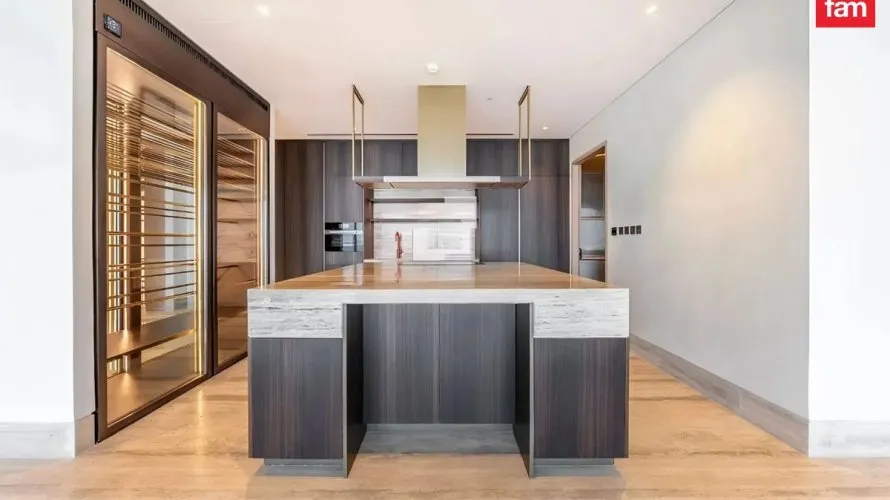 Apartamento de 3 dormitorios en Palm Jumeirah, UAE No. 2520