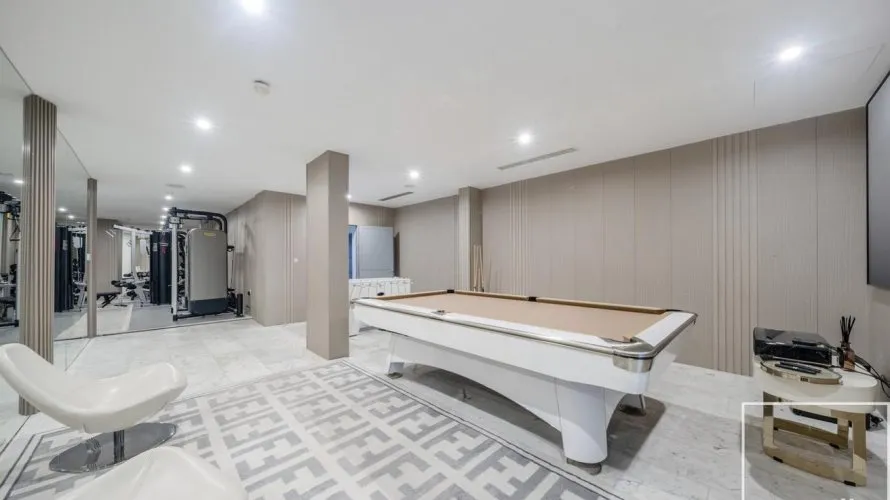 Villa de 7 dormitorios en Signature Villas, UAE No. 2658 № 1