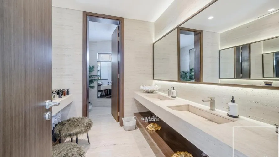 Villa de 7 dormitorios en Signature Villas, UAE No. 2658 № 3