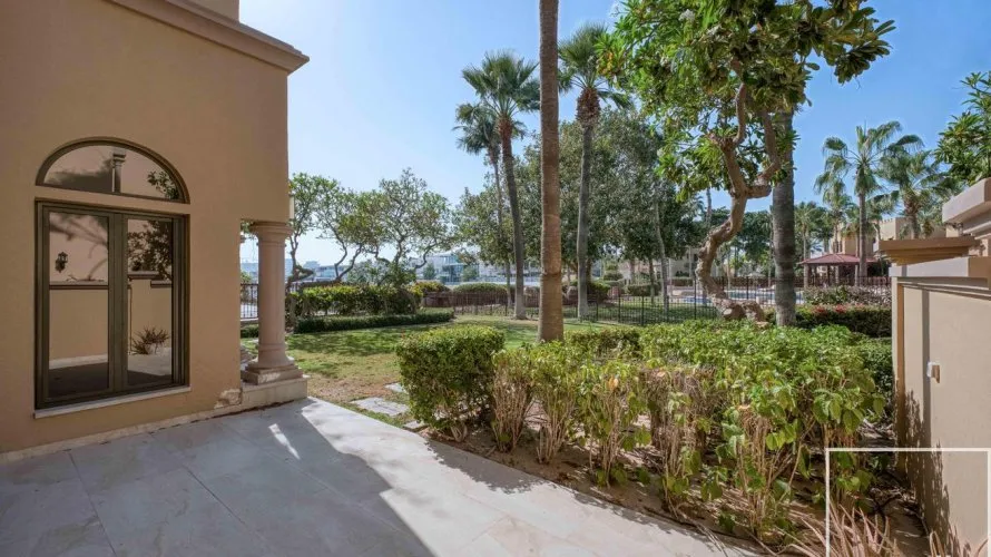 Villa de 3 dormitorios en Canal Cove Villas, UAE No. 2814 № 4