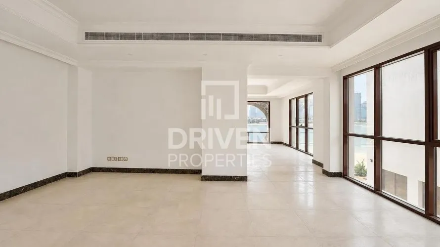 Villa de 5 dormitorios en Signature Villas, UAE No. 2754 № 23