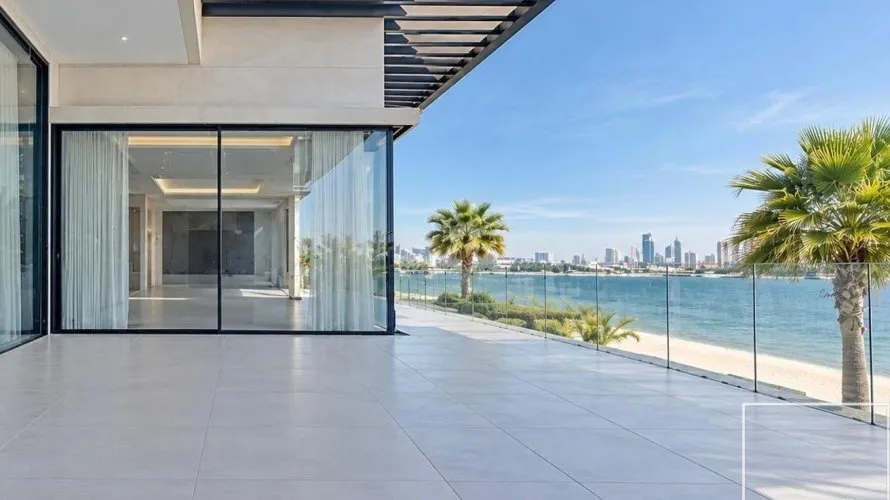 Villa de 6 dormitorios en Signature Villas, UAE No. 2783 № 17