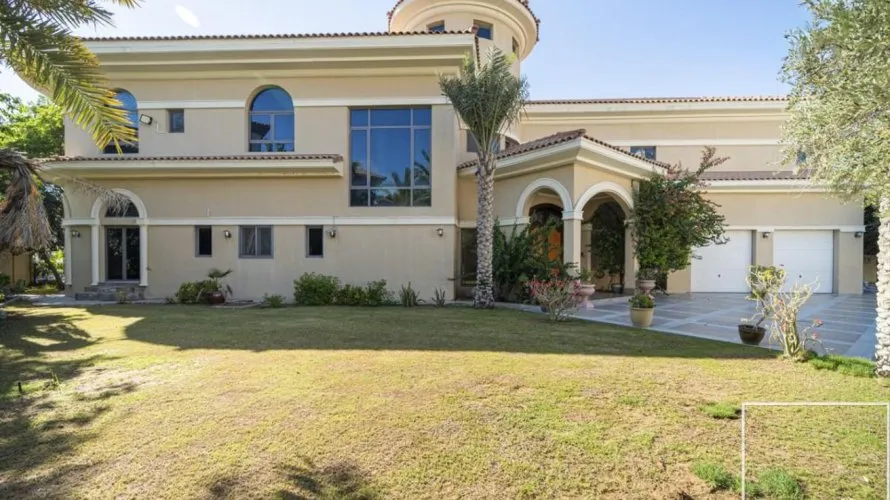 Villa de 5 dormitorios en Signature Villas, UAE No. 2734 № 8