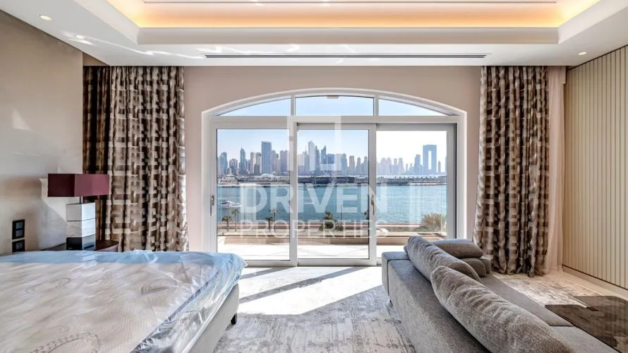 Ático de 1219.45m² en The Crescent, UAE No. 2795 № 2