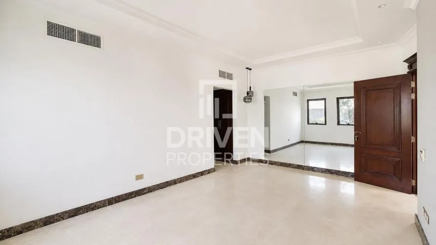 Villa de 5 dormitorios en Signature Villas, UAE No. 2754 № 27