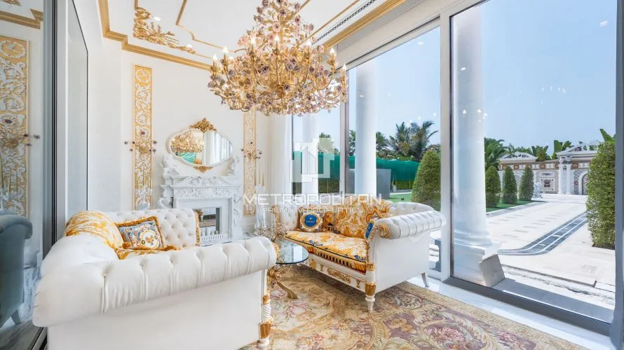 Villa de 7 chambres à XXII Carat, UAE No. 963 № 1