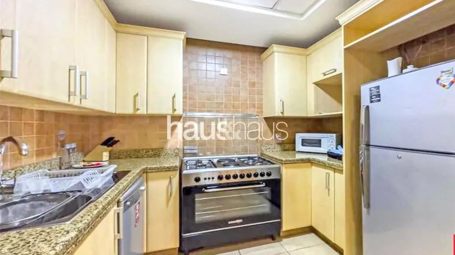 Appartement de 1 chambre à Shoreline Apartments, UAE No. 572 № 4