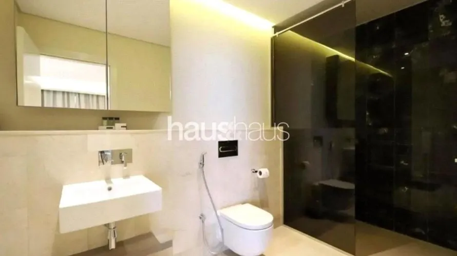 Appartement de 2 chambres à The Crescent, UAE No. 602 № 6