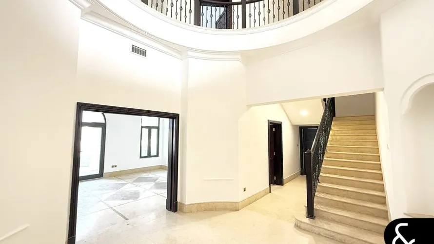 Villa de 6 chambres à Signature Villas, UAE No. 1051 № 28