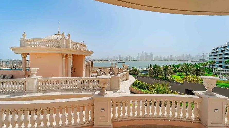 Villa de 4 chambres à Palm Jumeirah, UAE No. 1332 № 13