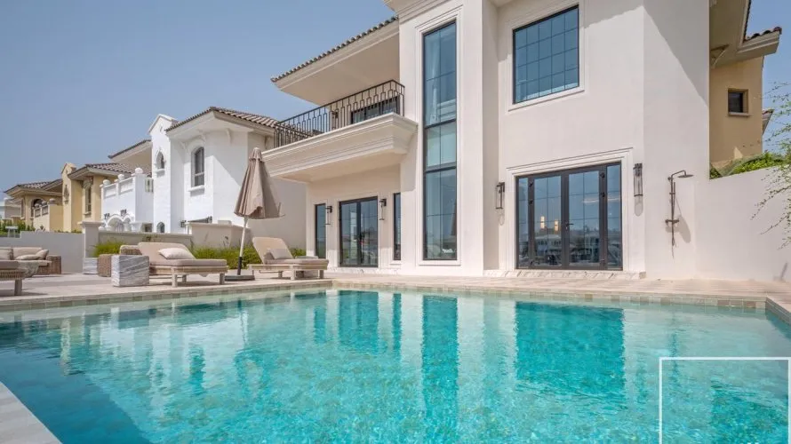 Villa de 5 chambres à Garden Homes, UAE No. 1116