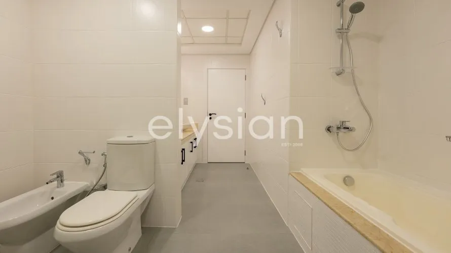 Appartement de 2 chambres à Shoreline Apartments, UAE No. 417 № 20