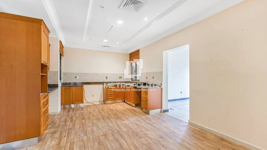 Villa de 4 chambres à Palm Jumeirah, UAE No. 977 № 11