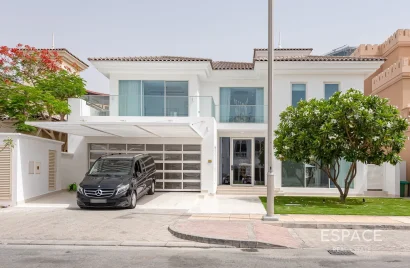 Villa de 6 chambres à Palm Jumeirah, UAE No. 933