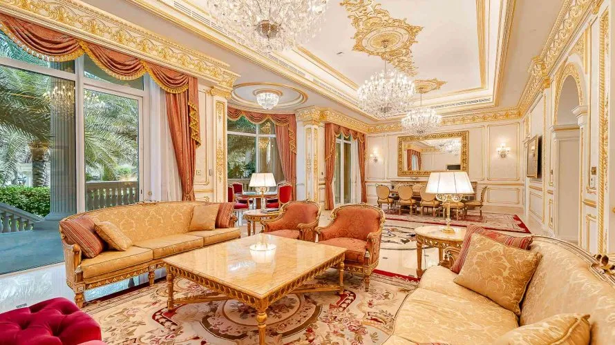 Villa de 4 chambres à Palm Jumeirah, UAE No. 1332 № 1