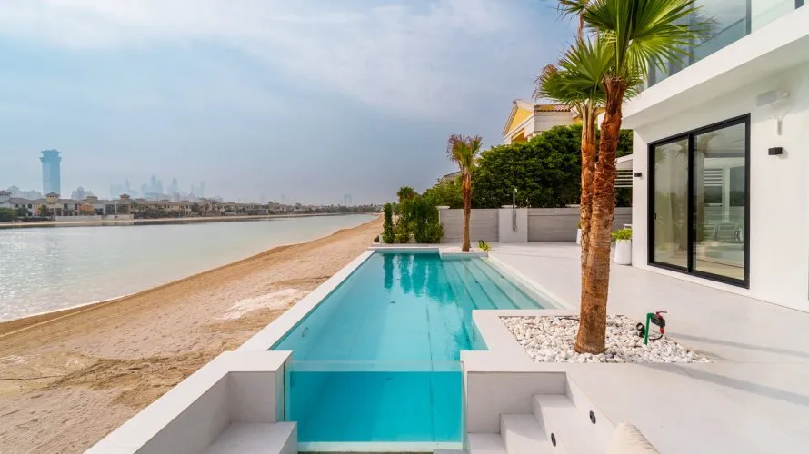 Villa de 4 chambres à Palm Jumeirah, UAE No. 1312 № 1