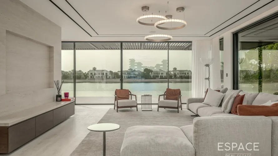 Villa de 5 chambres à Palm Jumeirah, UAE No. 891 № 1