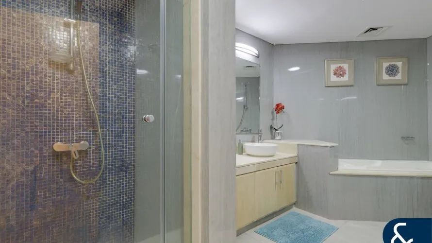 Appartement de 2 chambres à Shoreline Apartments, UAE No. 1153 № 8