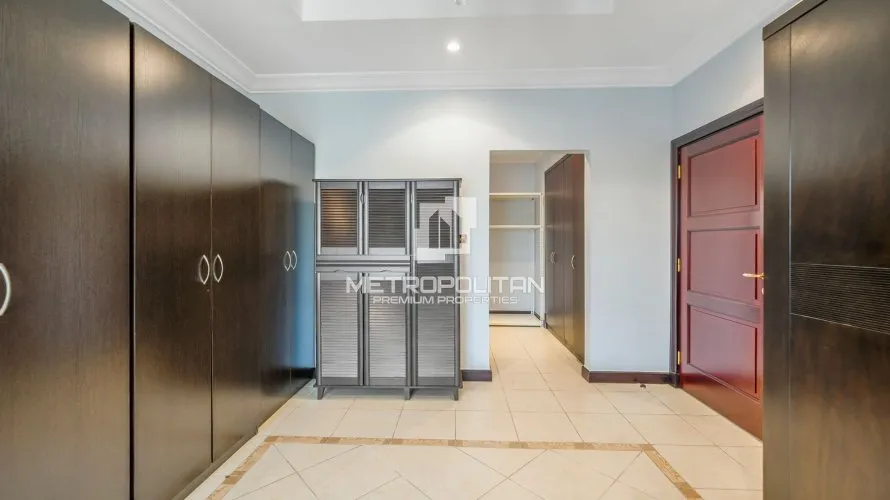 Villa de 4 chambres à Palm Jumeirah, UAE No. 977 № 18