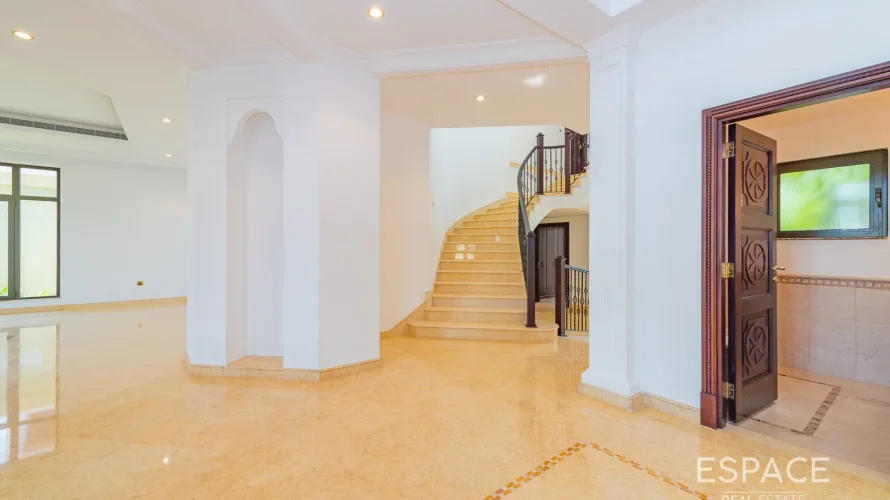 Villa de 6 chambres à Palm Jumeirah, UAE No. 880 № 8