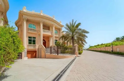 Villa de 4 chambres à Palm Jumeirah, UAE No. 1332