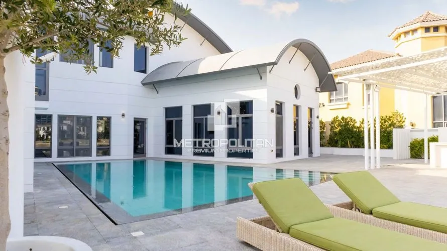 Villa de 6 chambres à Signature Villas, UAE No. 969