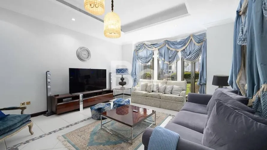 Villa de 4 chambres à Palm Jumeirah, UAE No. 777 № 22