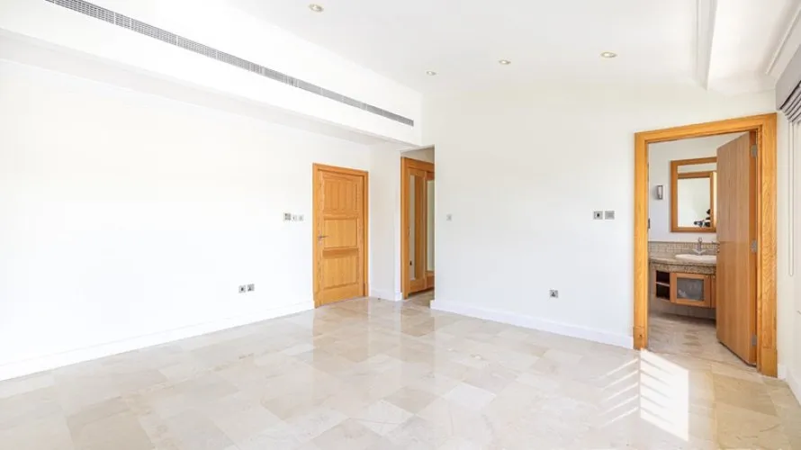 Villa de 6 chambres à Signature Villas, UAE No. 295 № 2